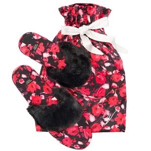 NWT Victoria’s Satin Slippers